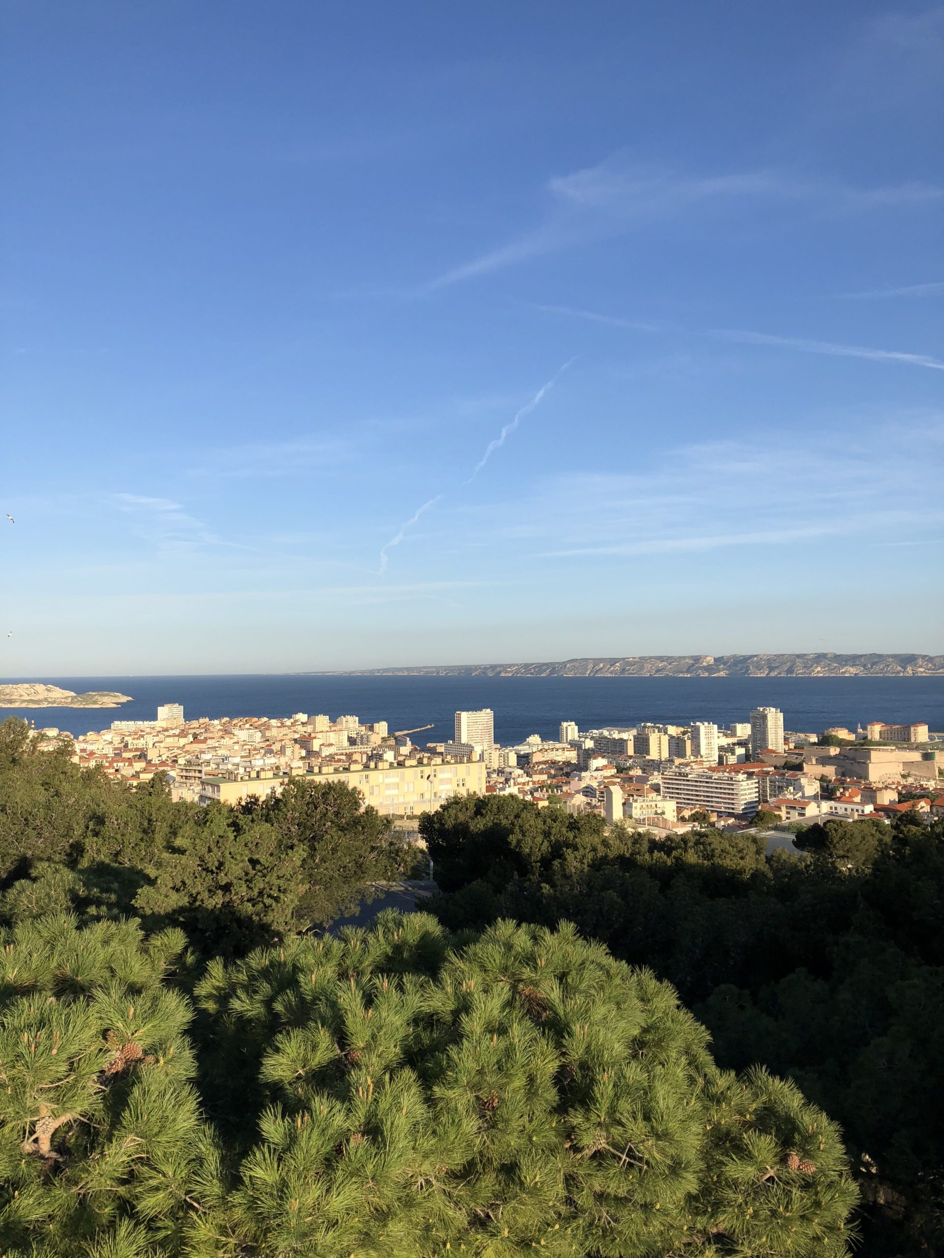 vue-sur-marseille-depuis-notre-dame-de-la-garde