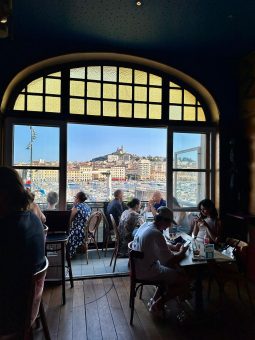 fotomaniak-shooting-hotel-bar-marseille-balcon-caravelle