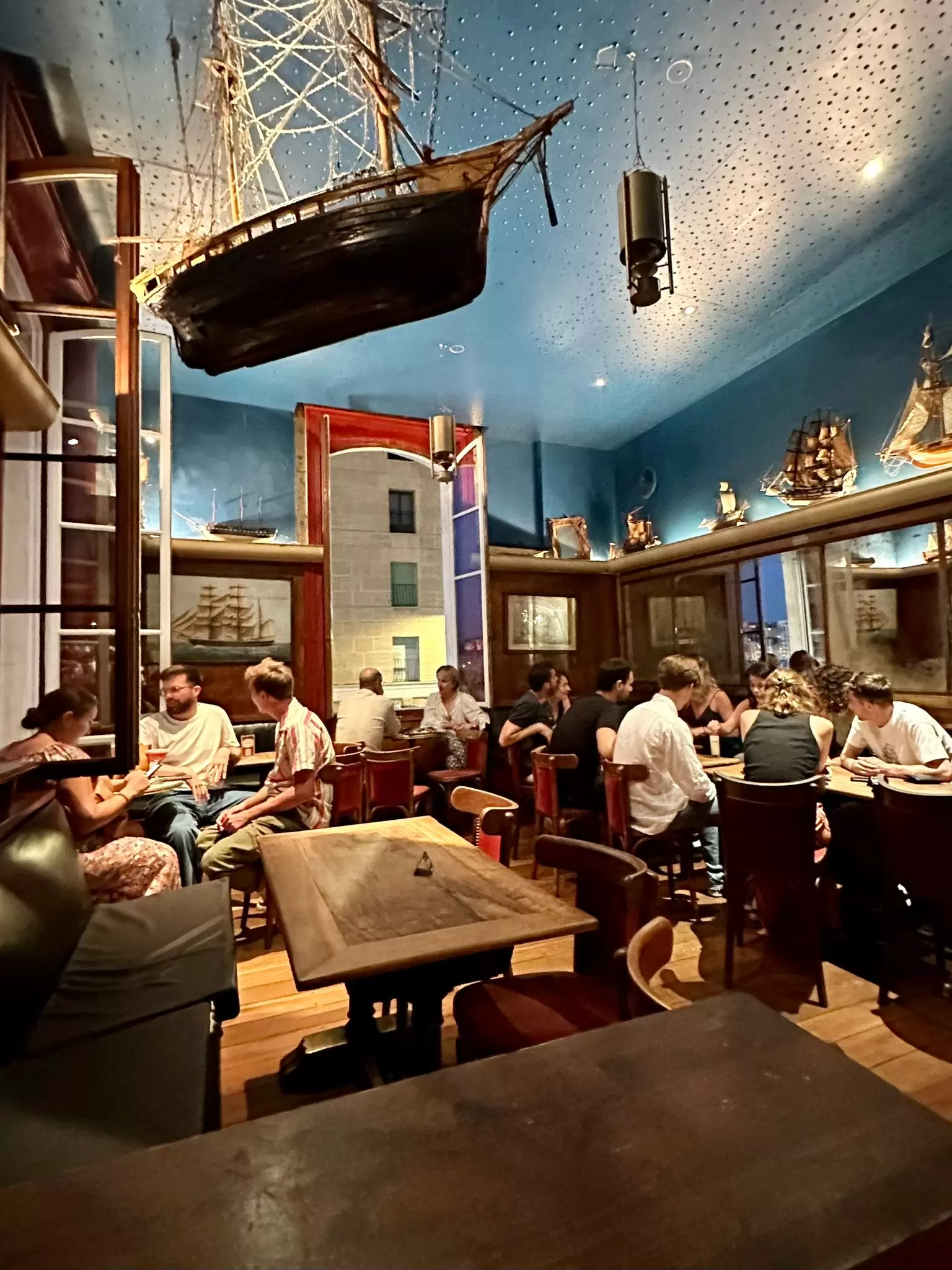 fotomaniak-shooting-hotel-bar-marseille-caravelle